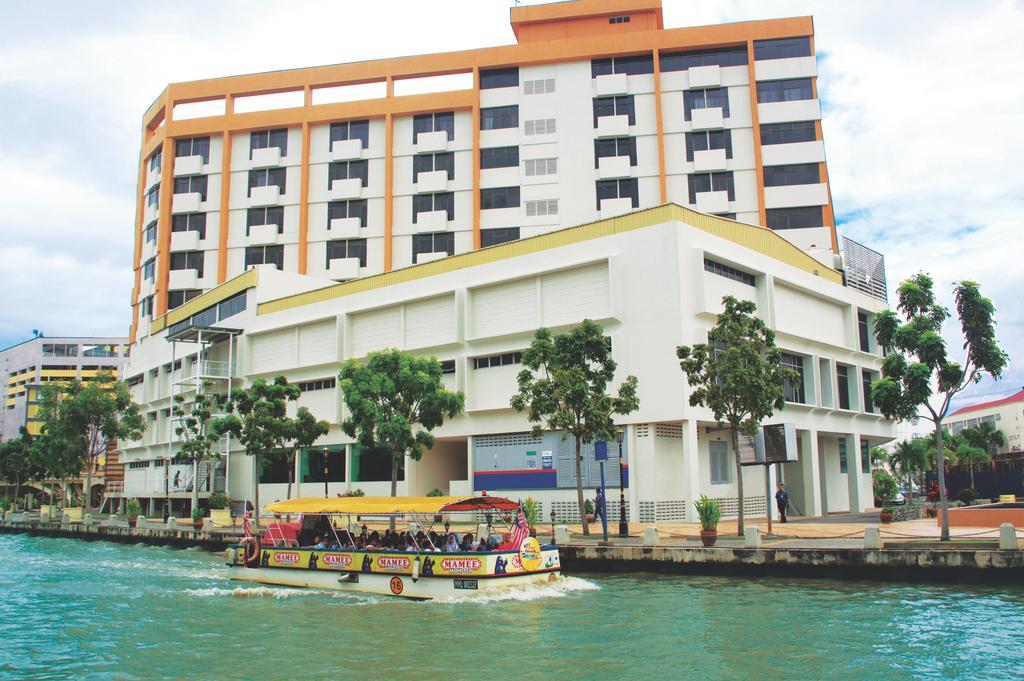 Wana Riverside Hotel Melaka Zewnętrze zdjęcie